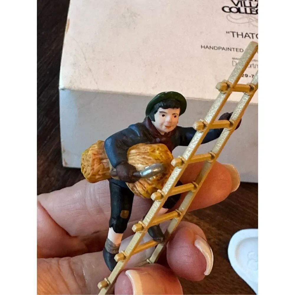 Department 56 Dickens Village Thatchers accessory set